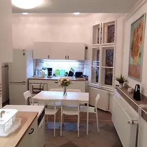  Apartman Fsqh Under