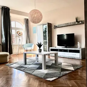  Apartman Gyöngye